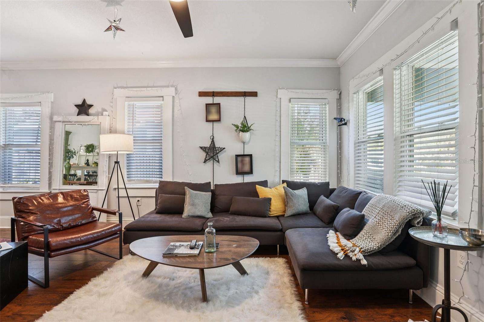 Listing photo id 8 for 202 Curtis Street