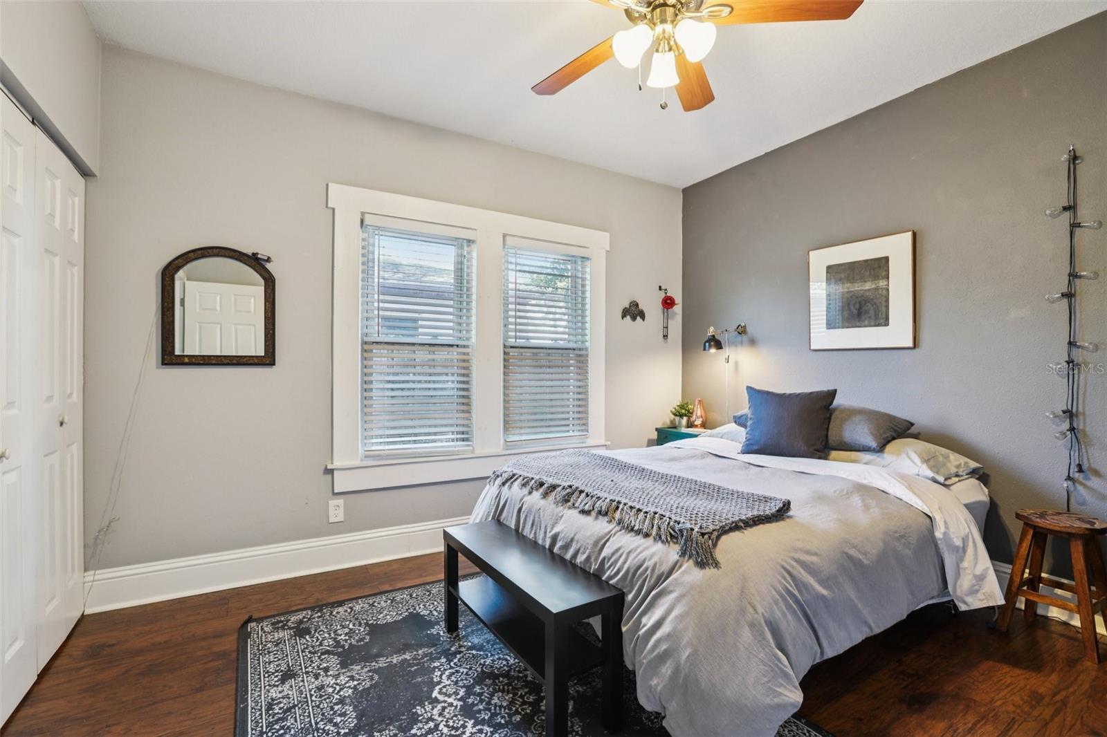 Listing photo id 24 for 202 Curtis Street