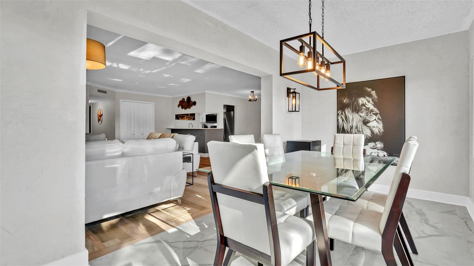 Image 13 of 37 For 10192 Seminole Island Drive 10192