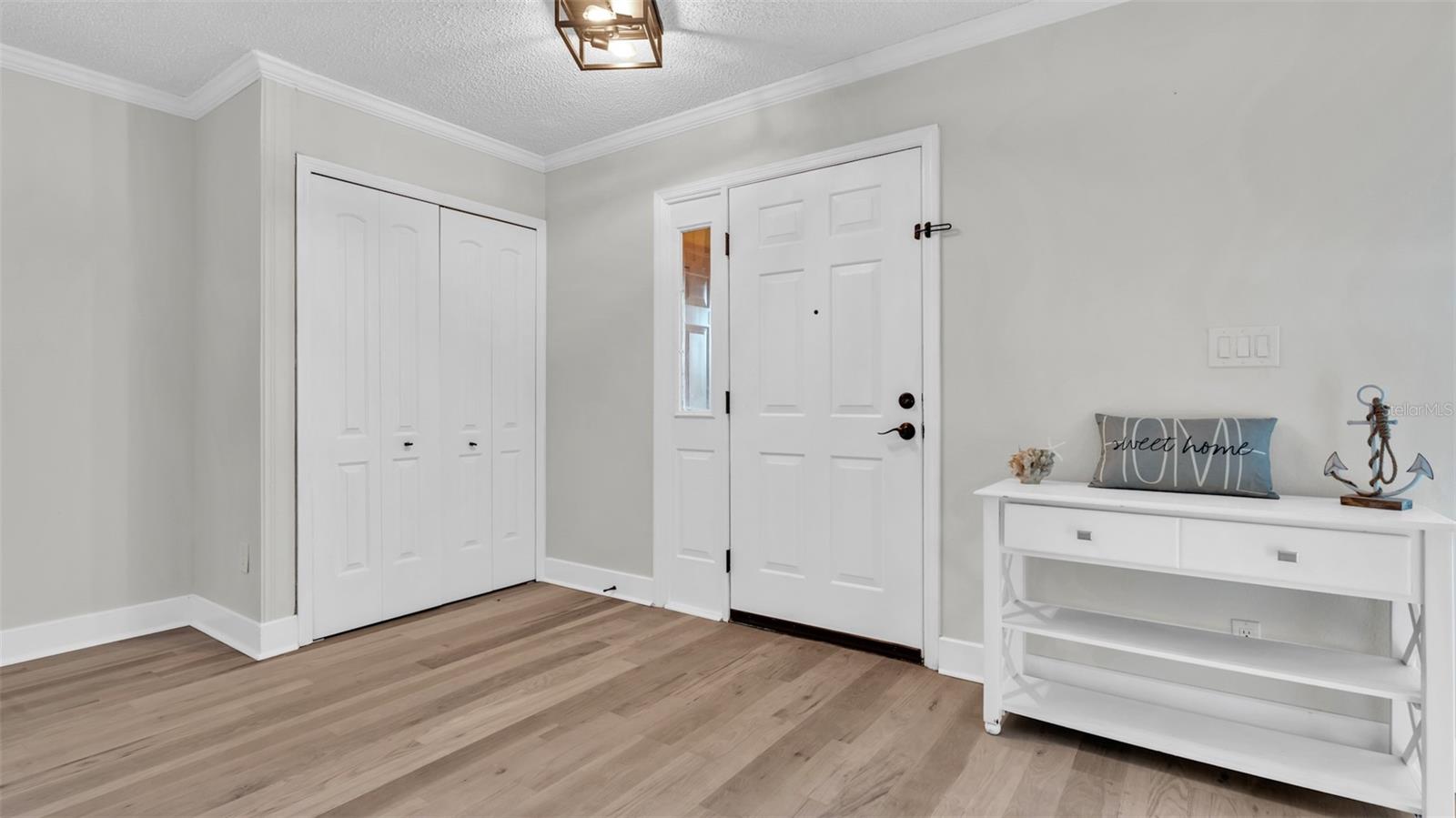 Image 16 of 37 For 10192 Seminole Island Drive 10192