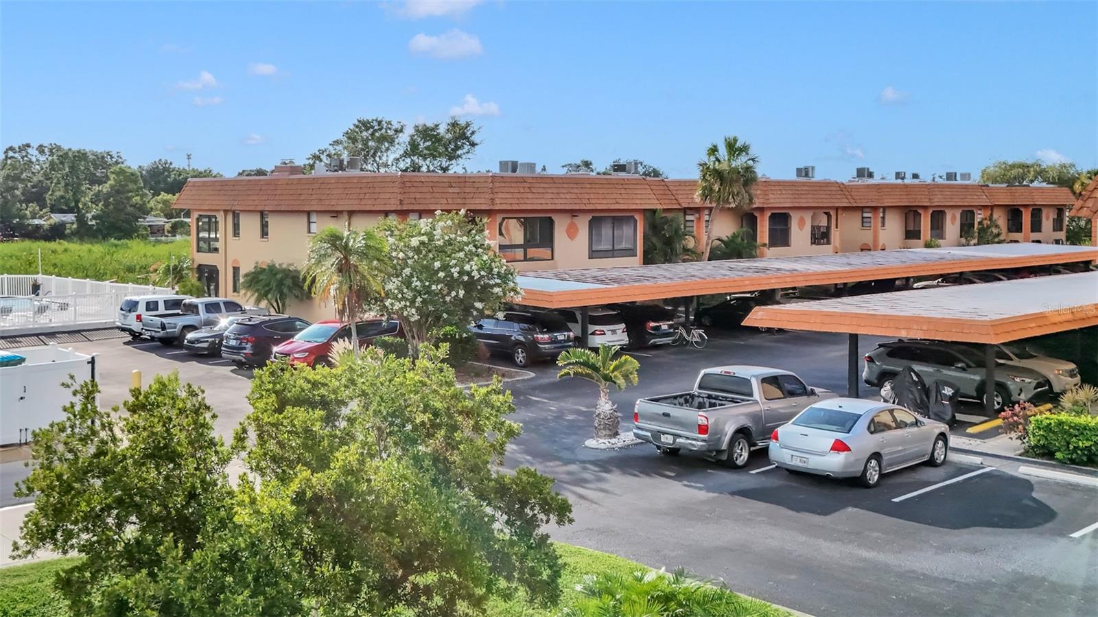 Image 3 of 37 For 10192 Seminole Island Drive 10192