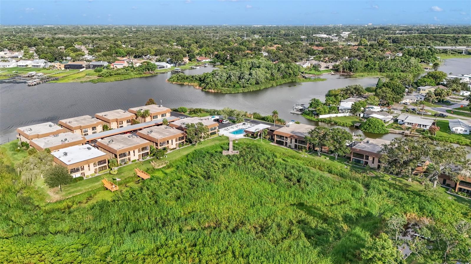 Image 31 of 37 For 10192 Seminole Island Drive 10192