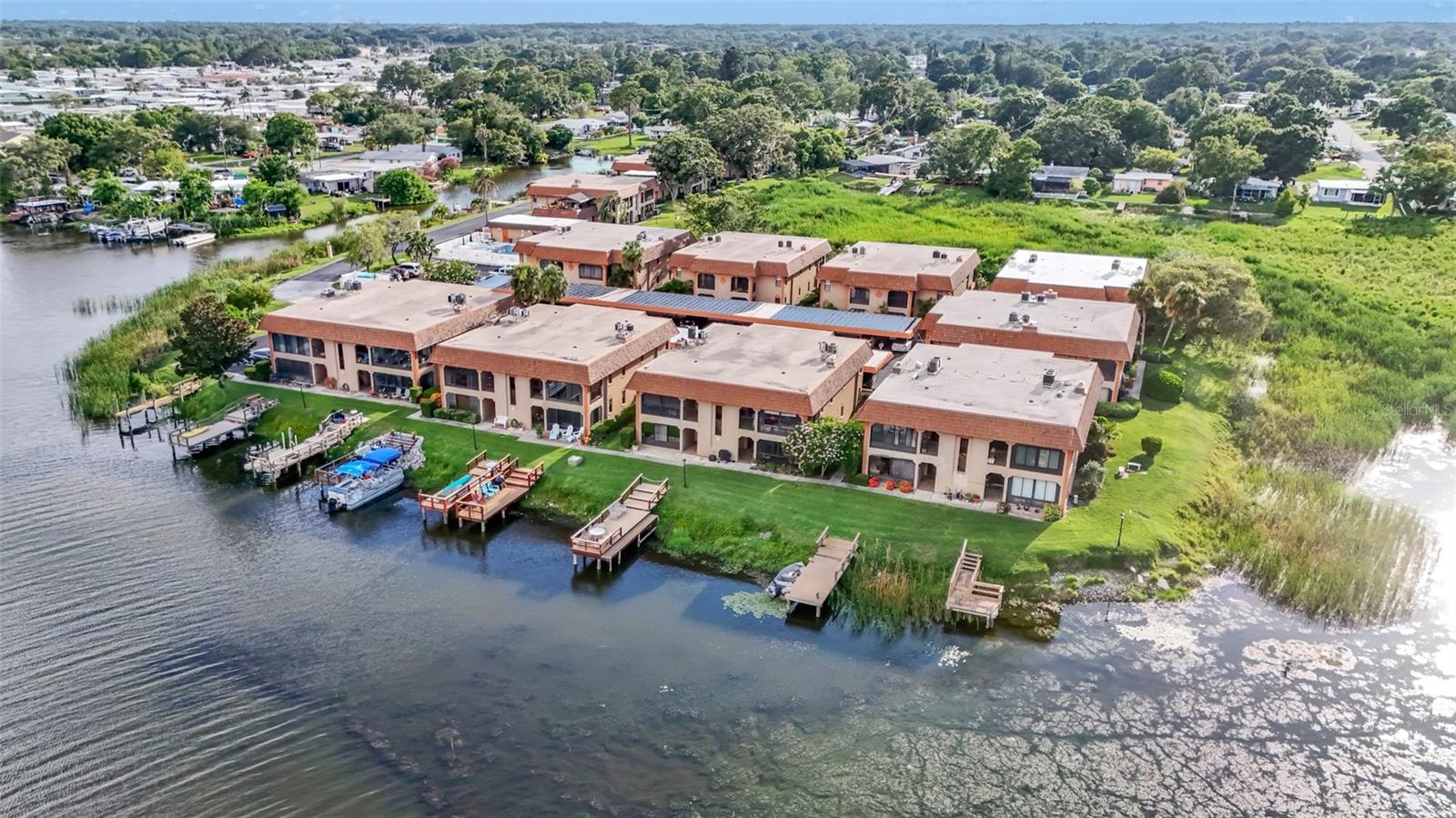 Image 35 of 37 For 10192 Seminole Island Drive 10192