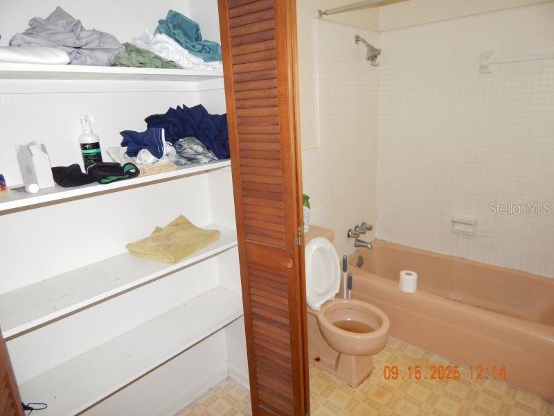 Image 16 of 18 For 300 Yumas Drive