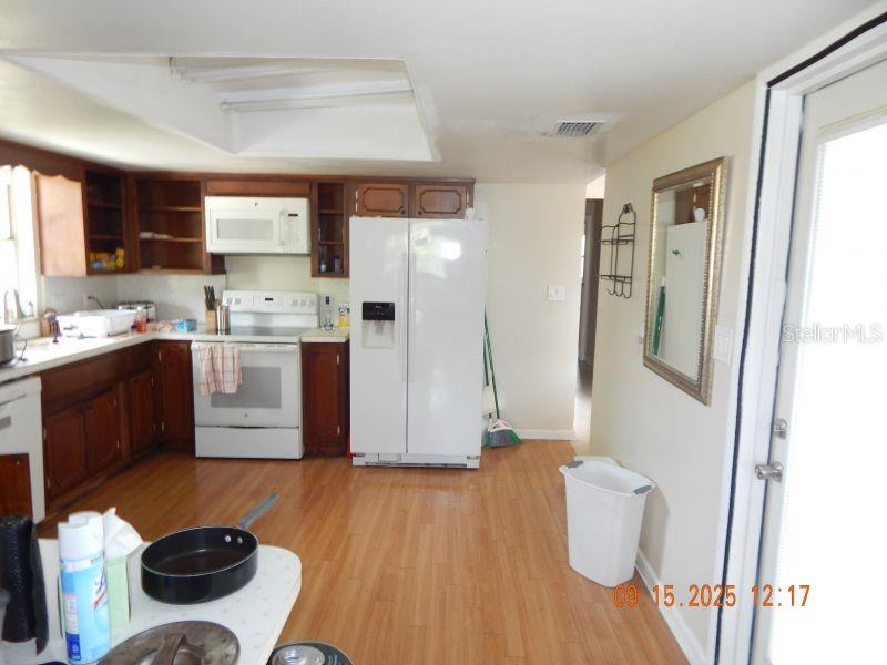 Image 7 of 18 For 300 Yumas Drive