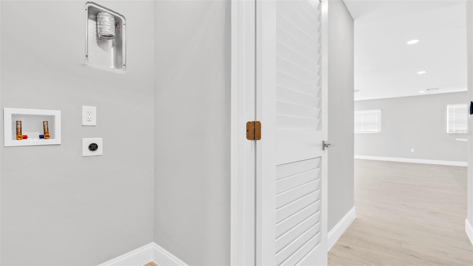 Image 24 of 49 For 4107 Miller Drive