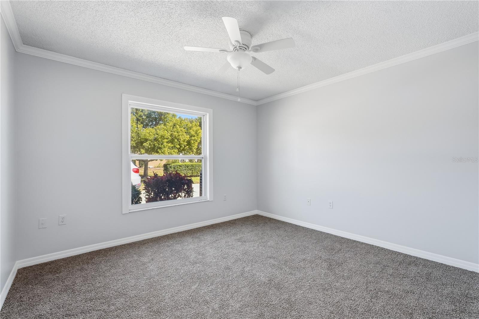 Listing photo id 12 for 8131 Braddock Circle 1