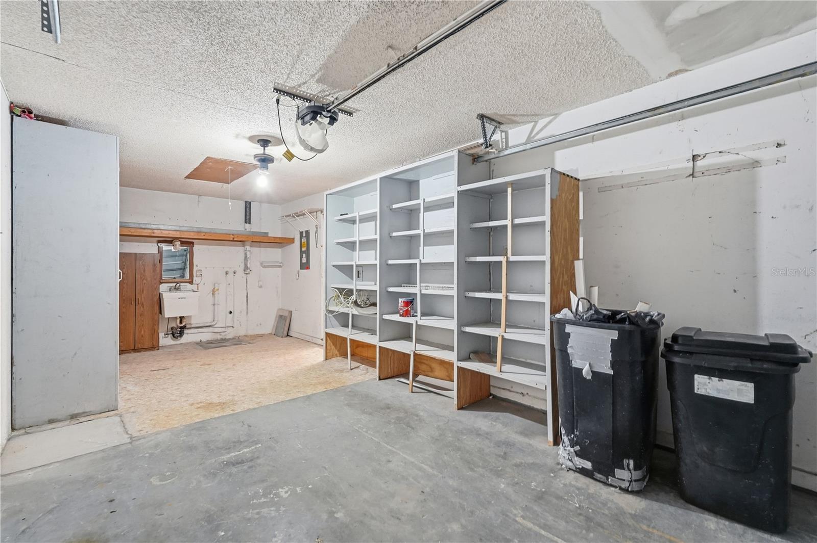 Listing photo id 17 for 8131 Braddock Circle 1