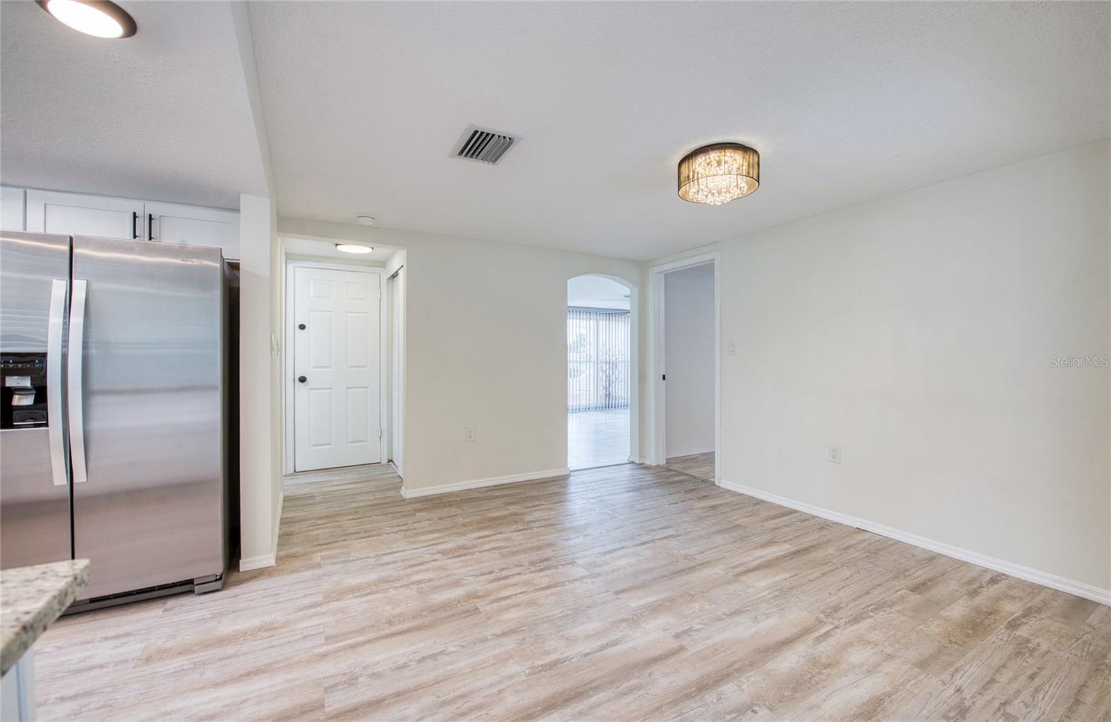 Image 10 of 47 For 9825 Aetna Lane