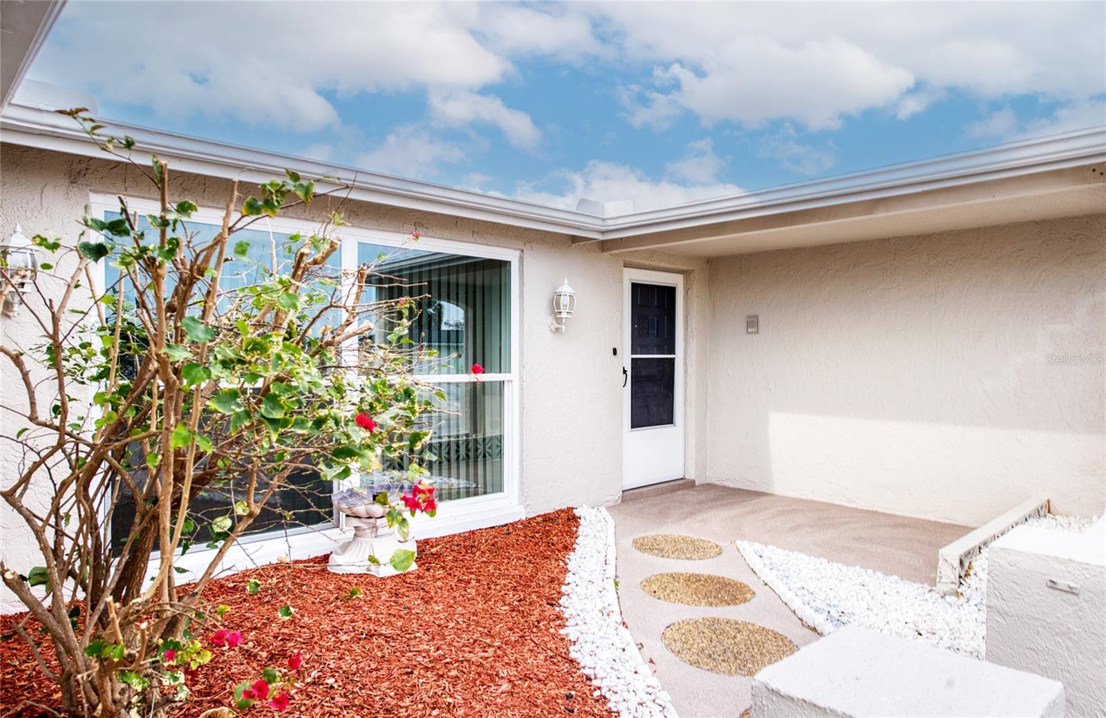 Image 2 of 47 For 9825 Aetna Lane