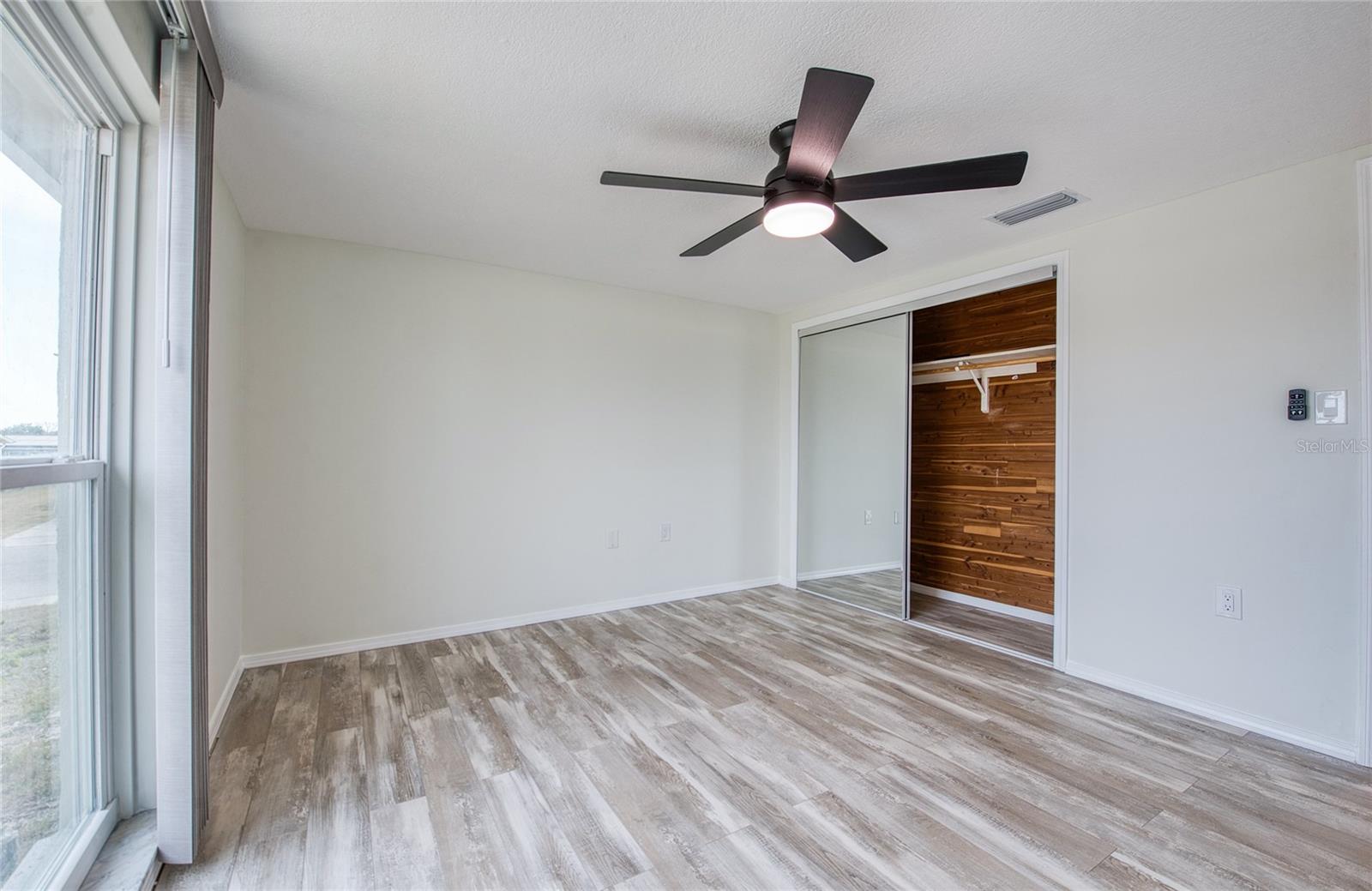 Image 23 of 47 For 9825 Aetna Lane