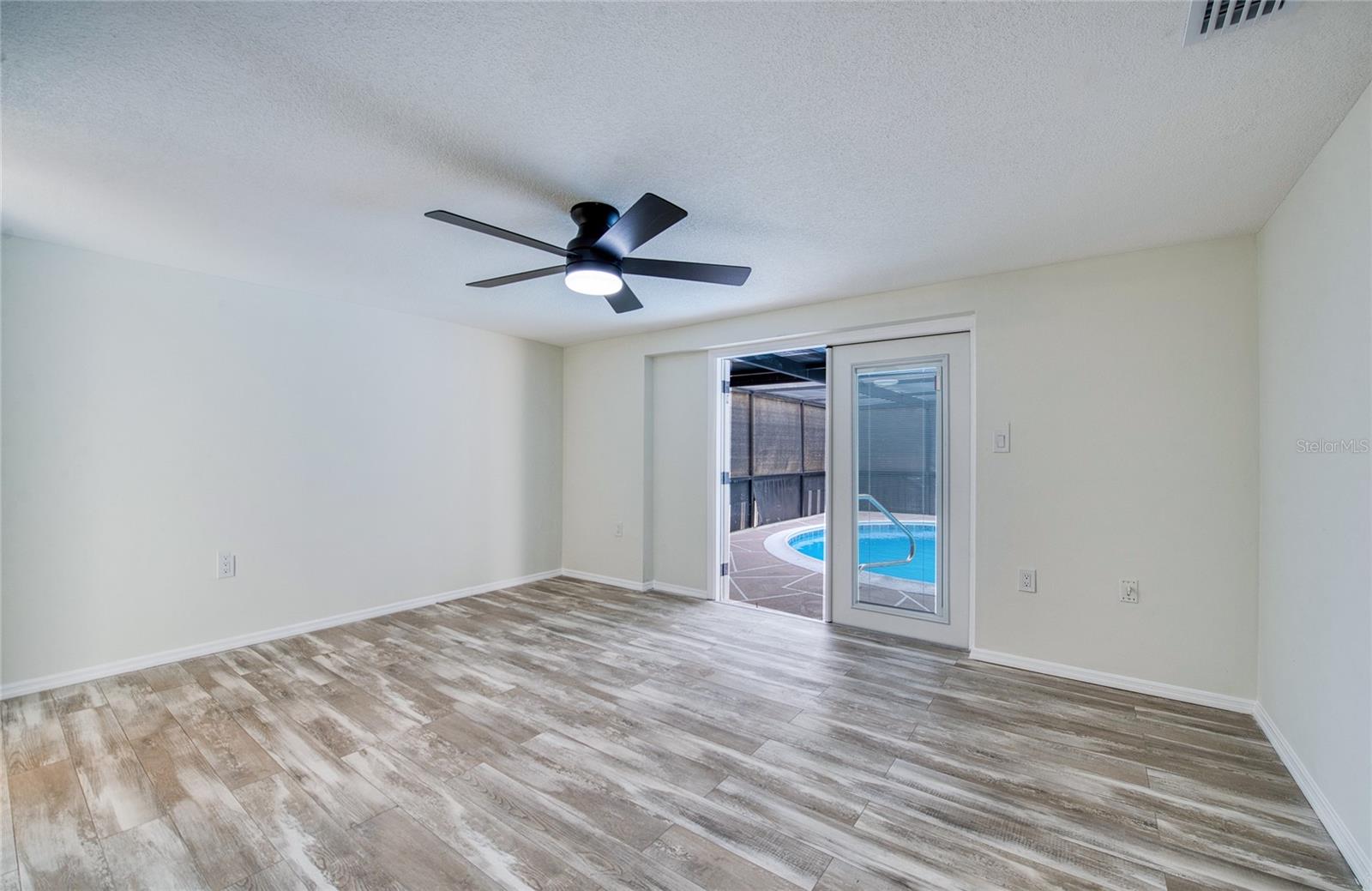 Image 31 of 47 For 9825 Aetna Lane