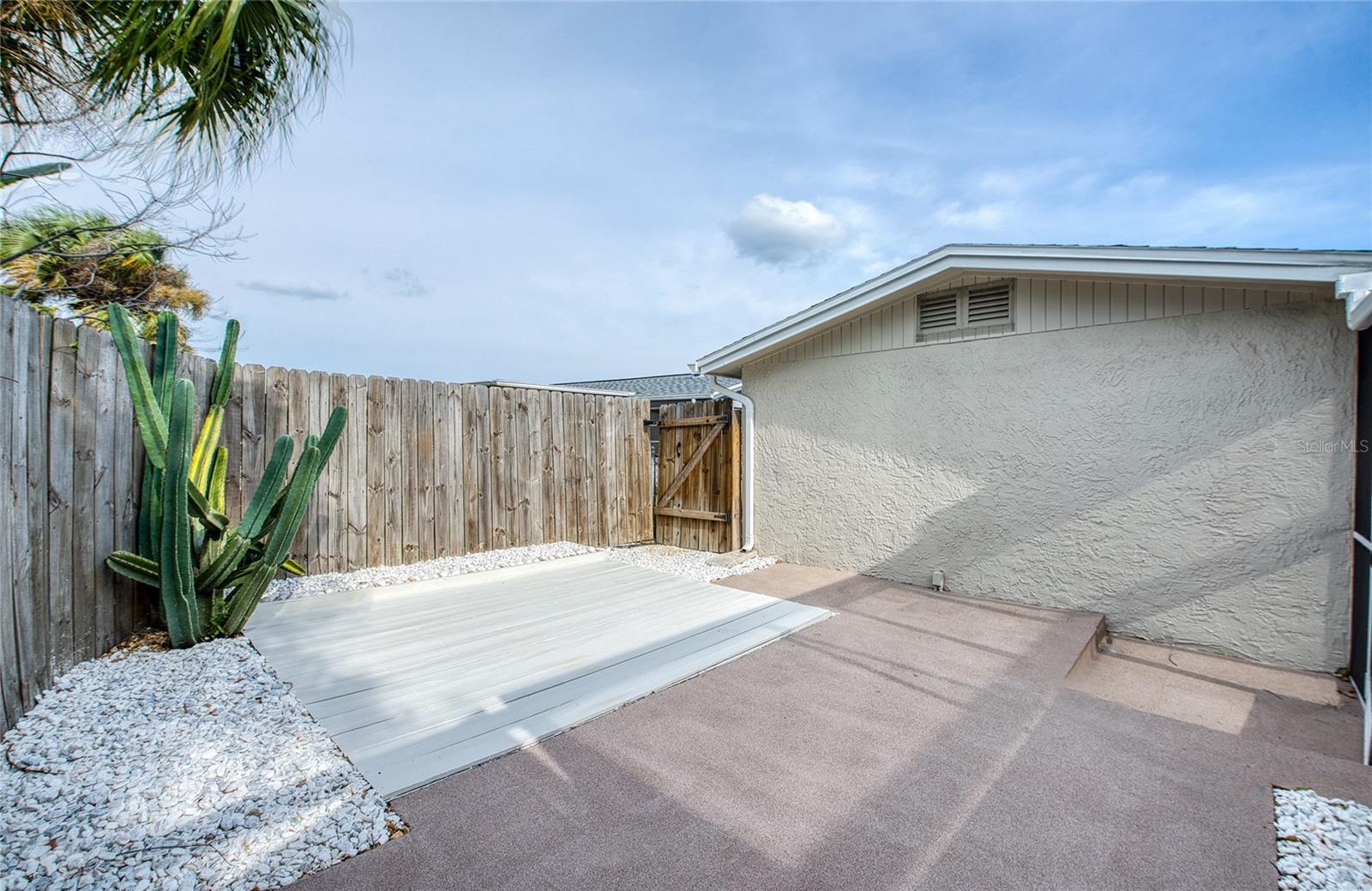 Image 41 of 47 For 9825 Aetna Lane