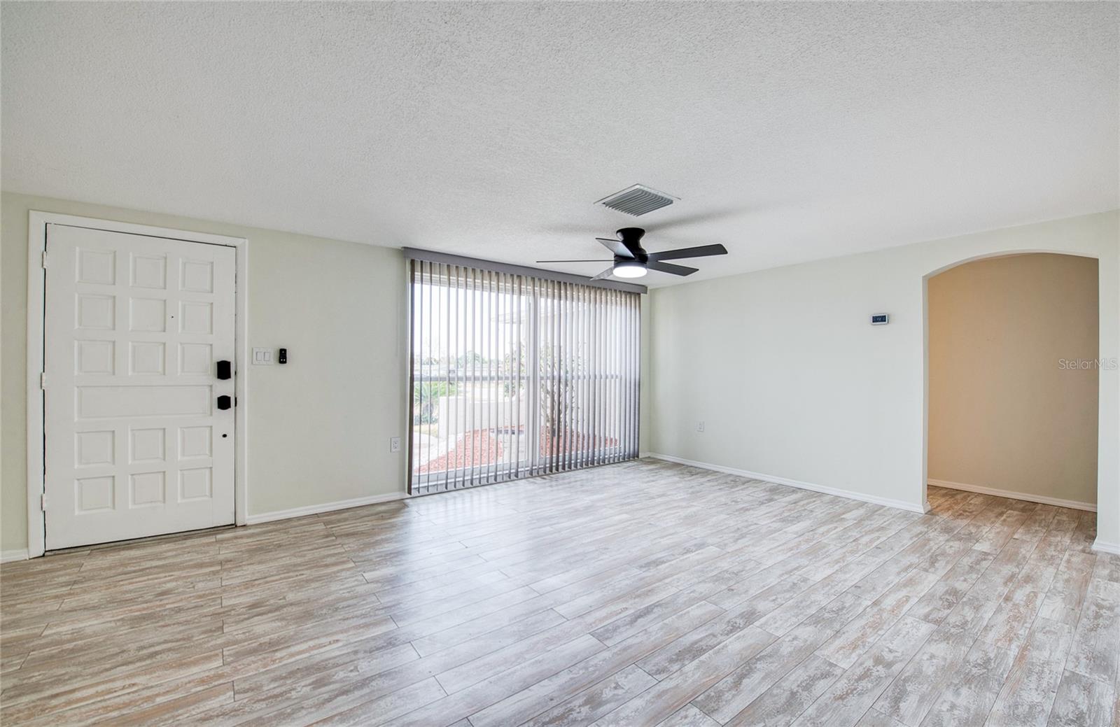 Image 6 of 47 For 9825 Aetna Lane