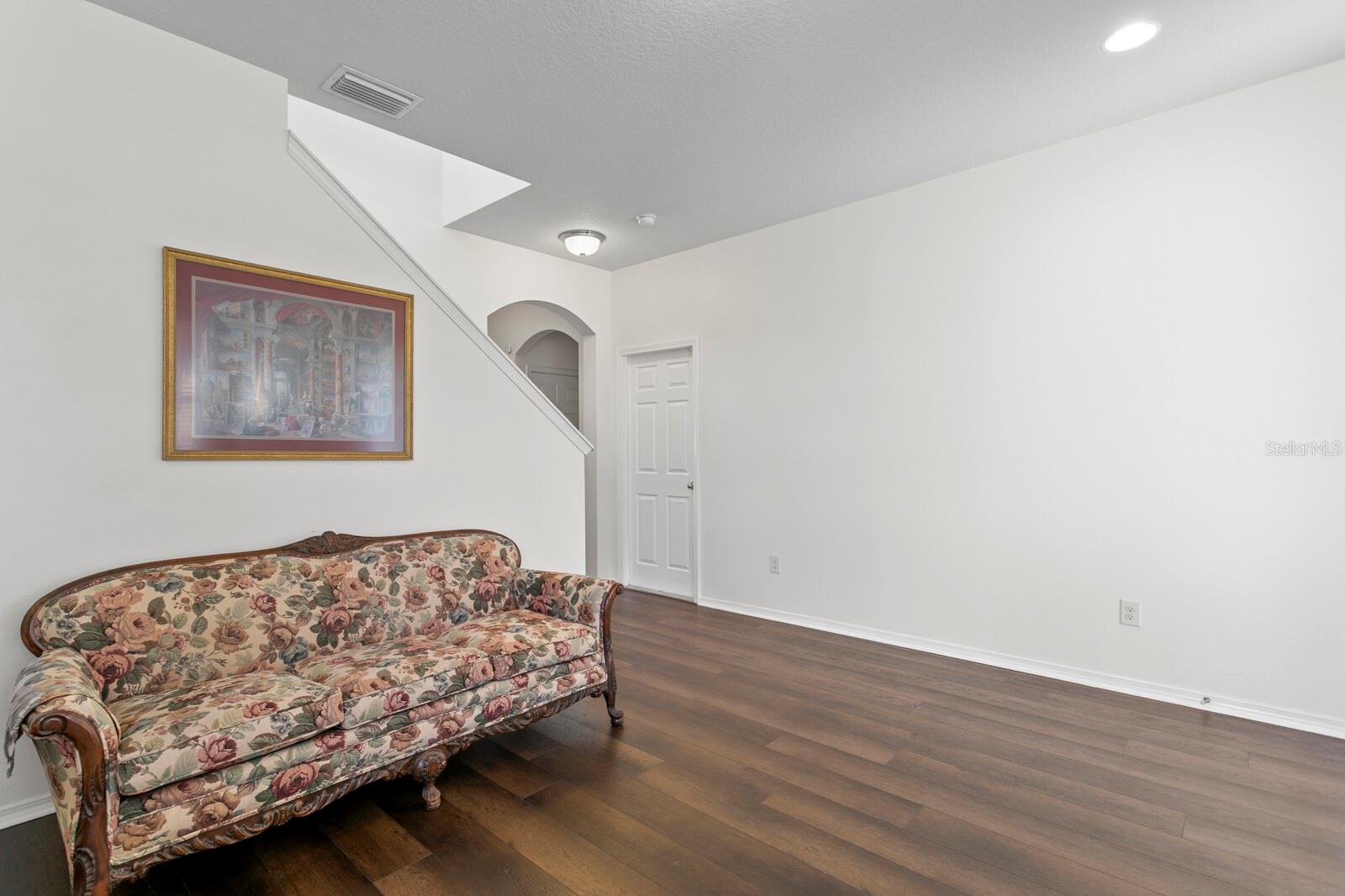 Image 6 of 61 For 2839 Maple Brook Loop