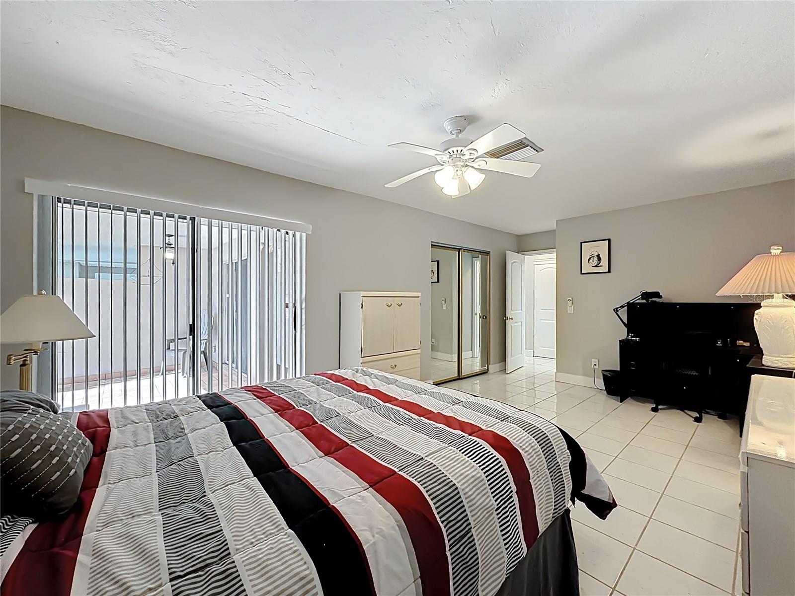 Image 23 of 34 For 431 Boca Ciega Point Boulevard N