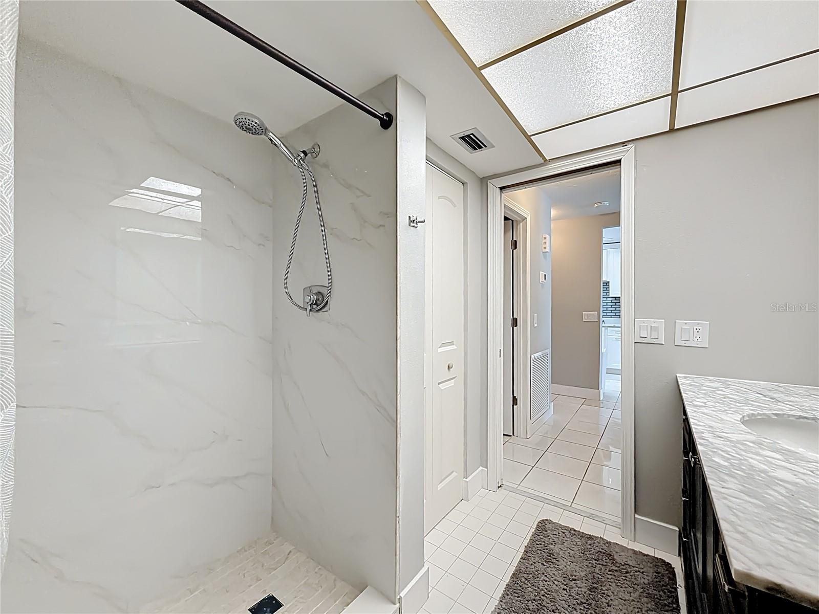 Image 25 of 34 For 431 Boca Ciega Point Boulevard N