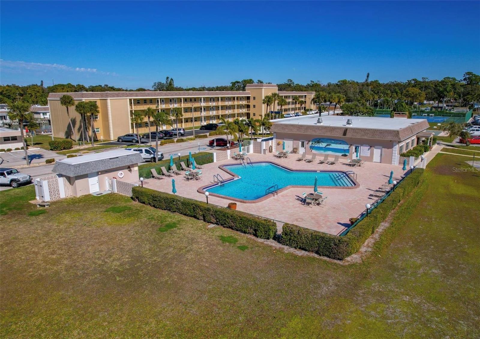 Image 32 of 34 For 431 Boca Ciega Point Boulevard N