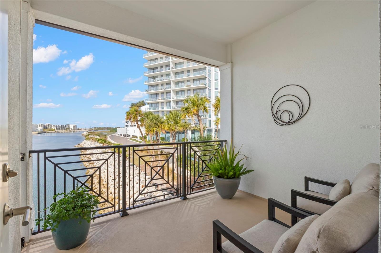 Image 18 of 64 For 5351 Bridge Street 19