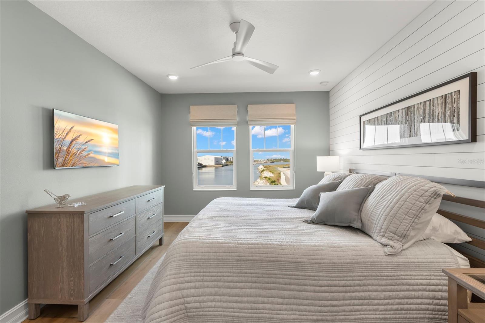 Image 34 of 64 For 5351 Bridge Street 19