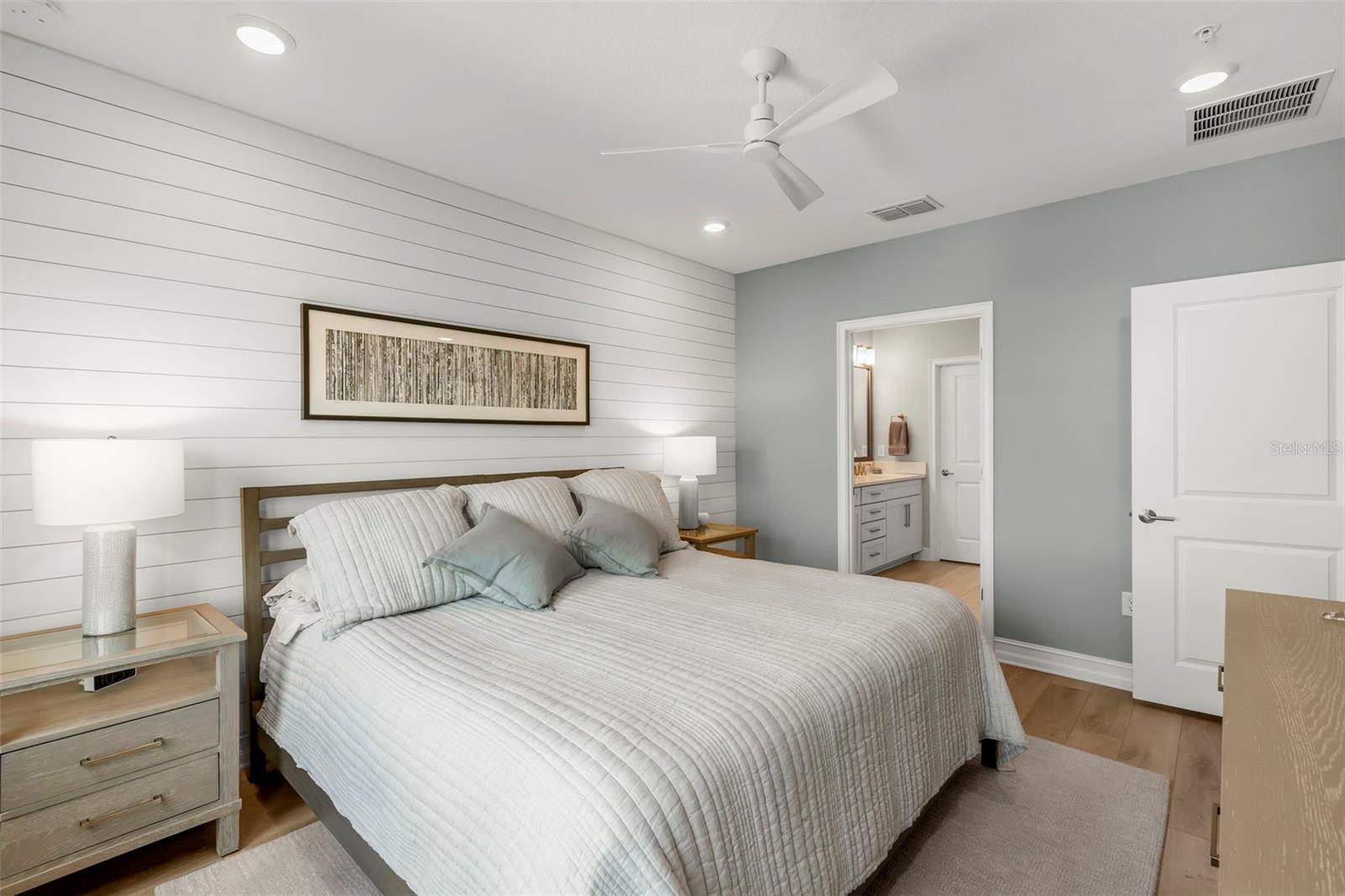 Image 36 of 64 For 5351 Bridge Street 19