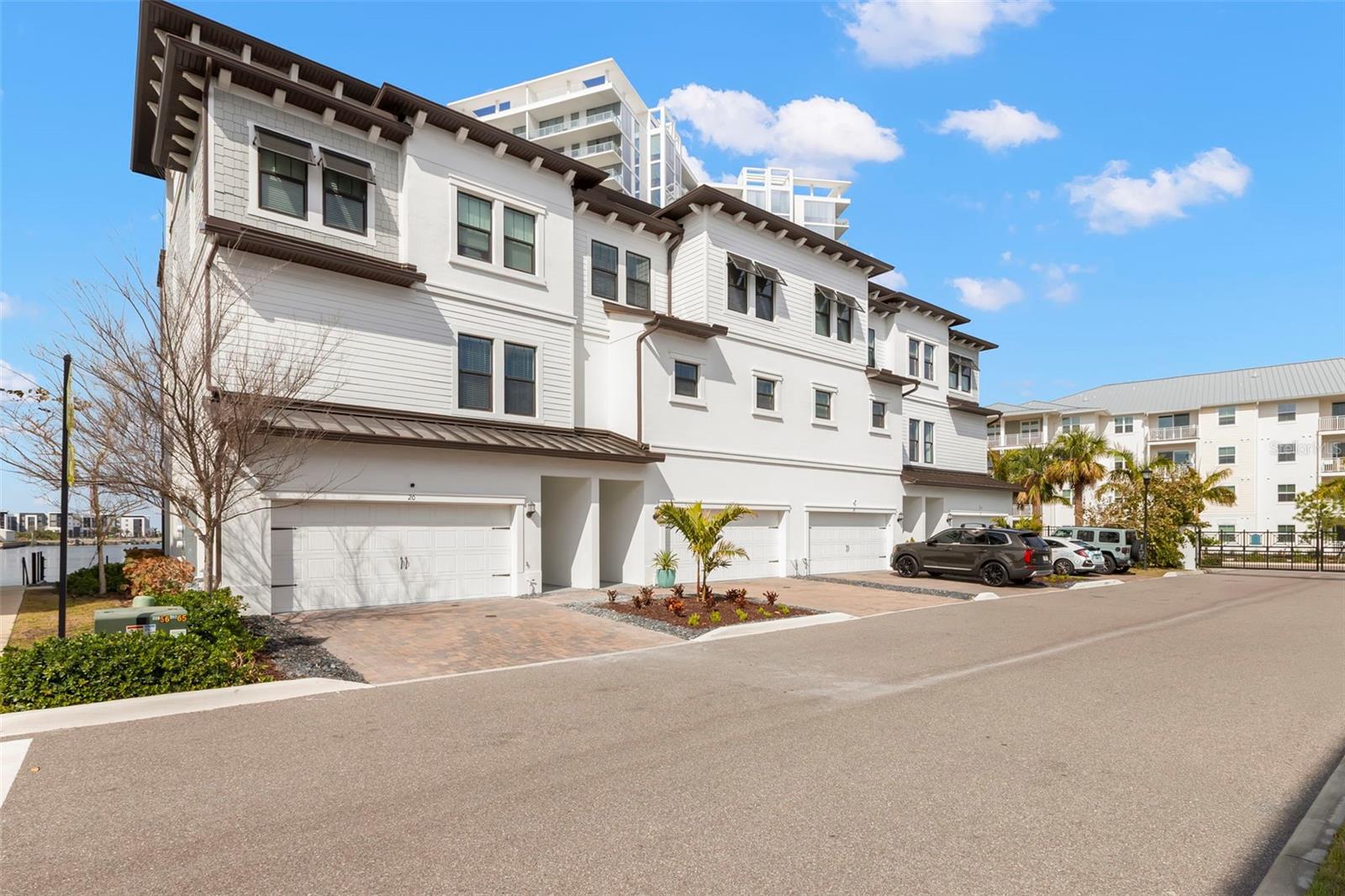 Image 6 of 64 For 5351 Bridge Street 19