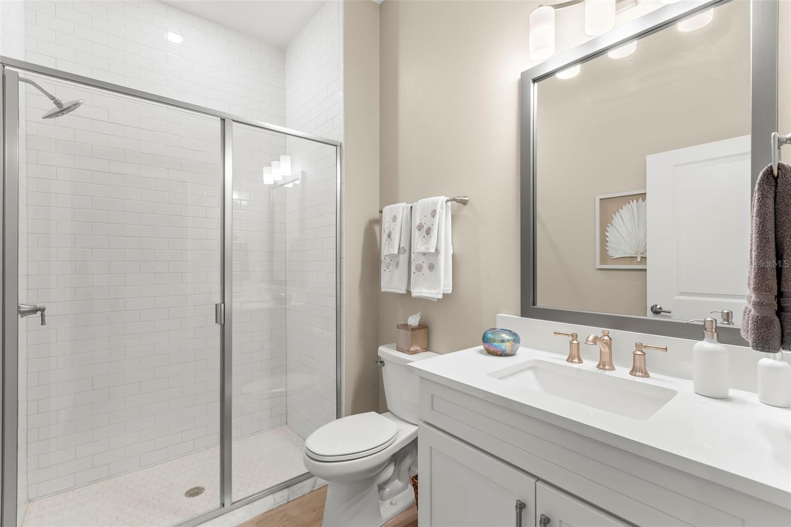 Image 9 of 64 For 5351 Bridge Street 19