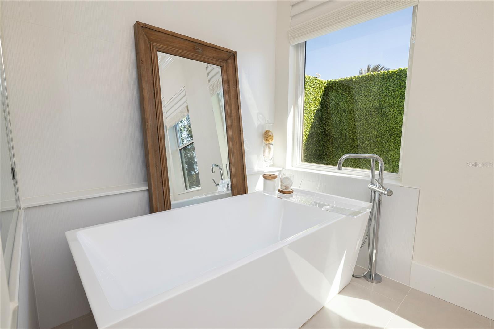 Listing photo id 13 for 17253 Breeders Cup Drive