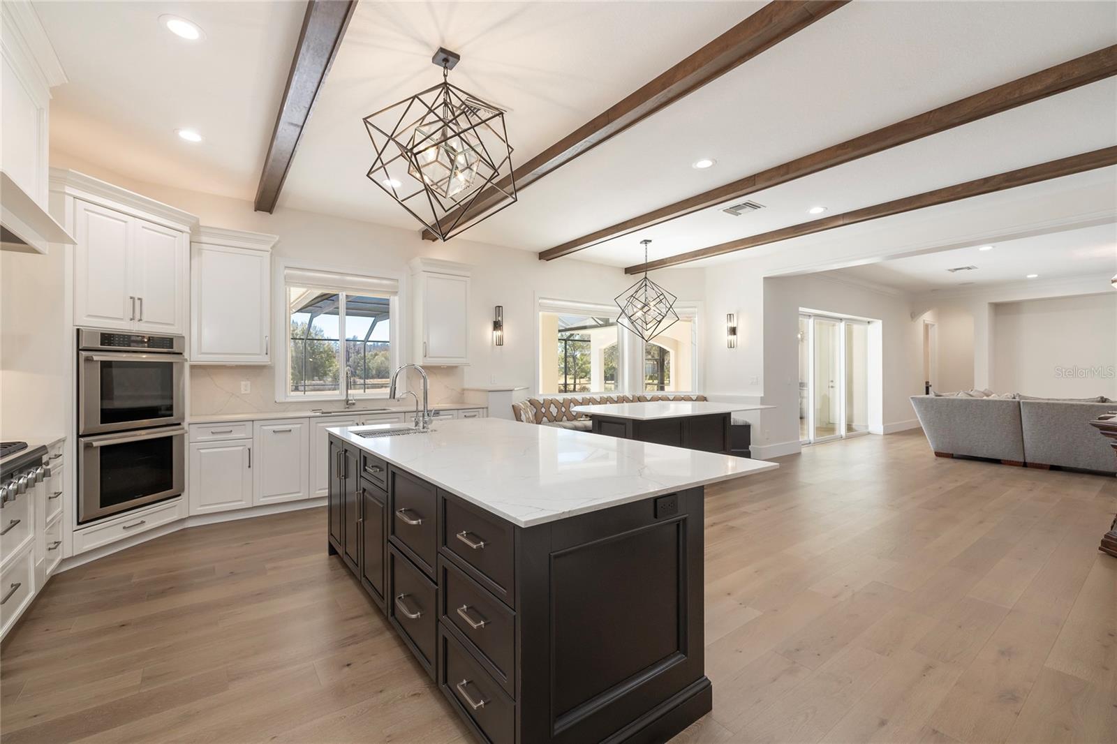 Listing photo id 0 for 17253 Breeders Cup Drive