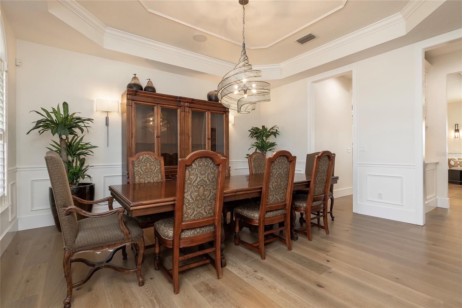 Listing photo id 30 for 17253 Breeders Cup Drive