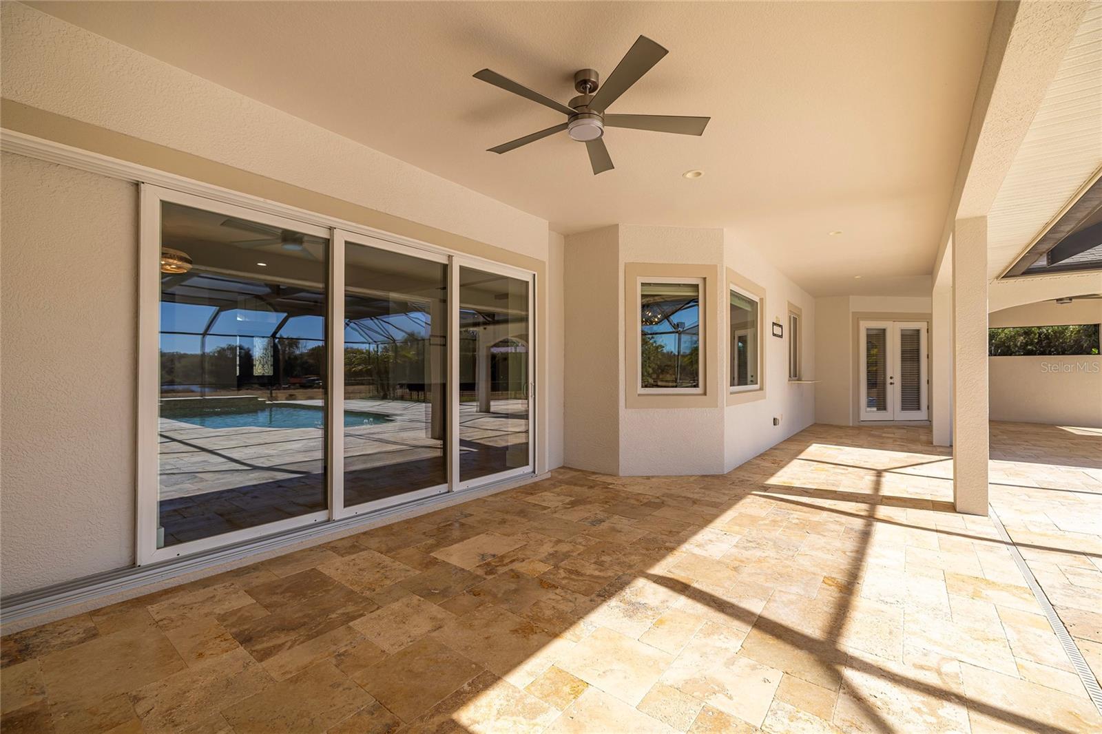 Listing photo id 43 for 17253 Breeders Cup Drive