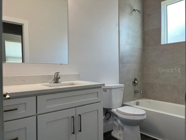 Image 10 of 11 For 2104 Columbus Drive 204