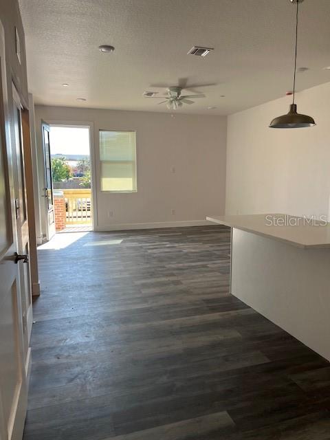 Image 2 of 11 For 2104 Columbus Drive 204