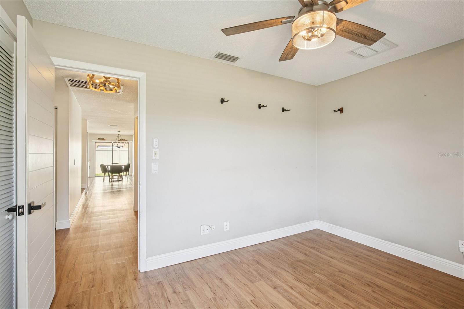 Image 22 of 35 For 1419 Windmill Pointe Road