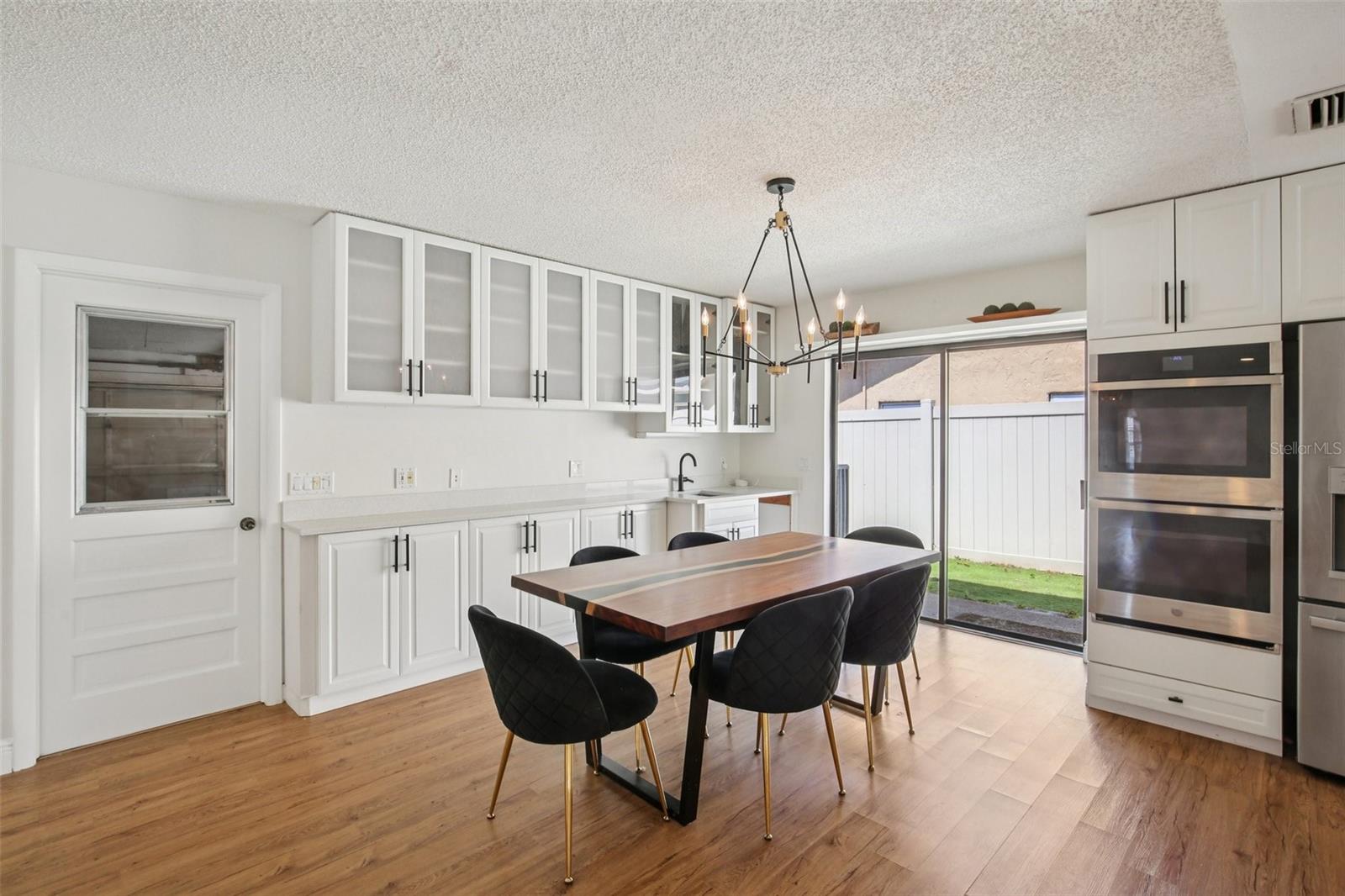 Image 8 of 35 For 1419 Windmill Pointe Road