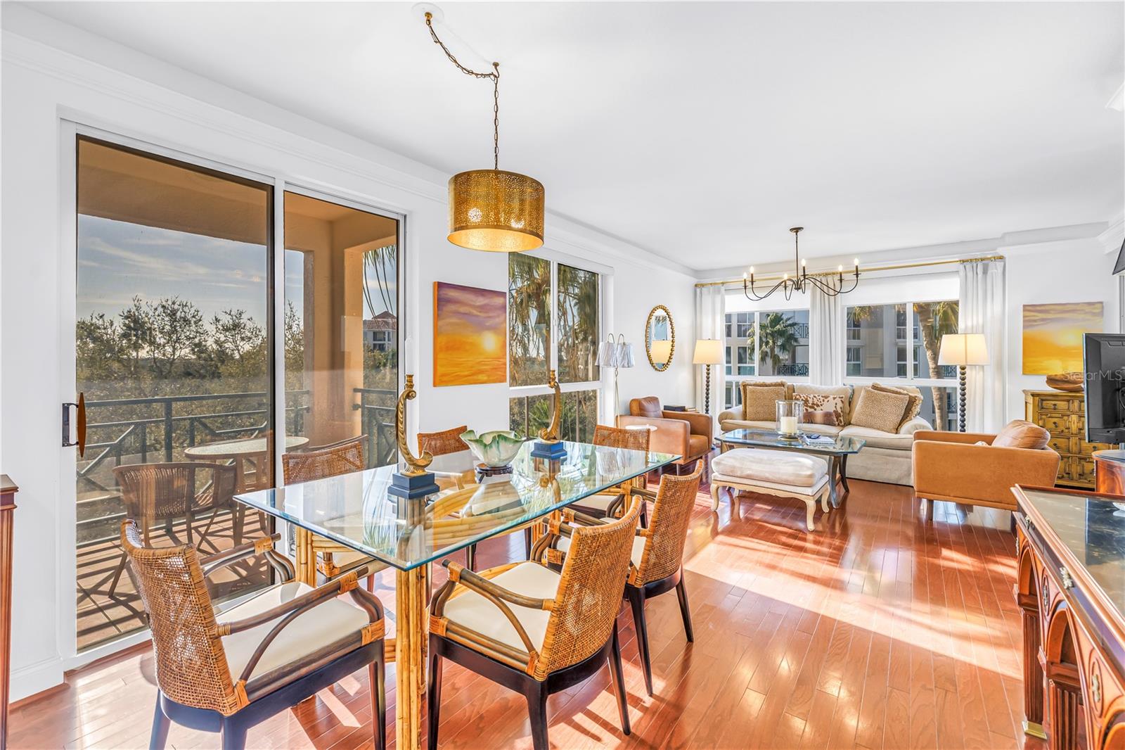 Listing photo id 6 for 4737 Dolphin Cay Lane S 401