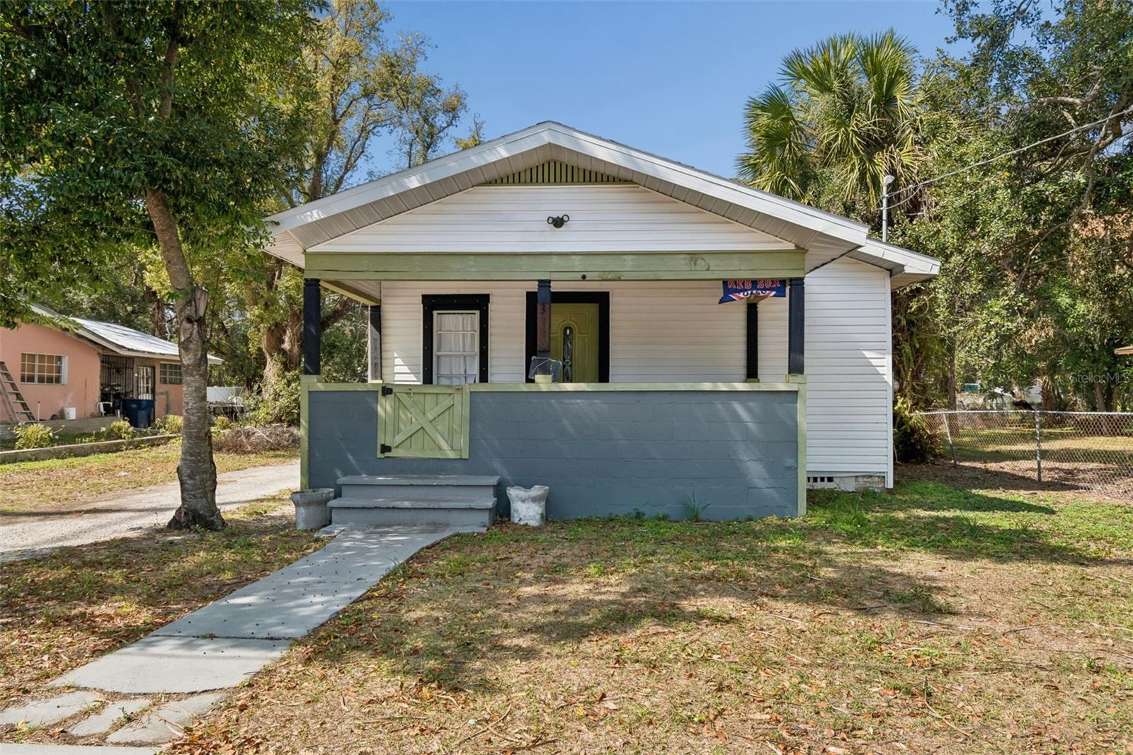 Listing photo id 1 for 3716 35th Street
