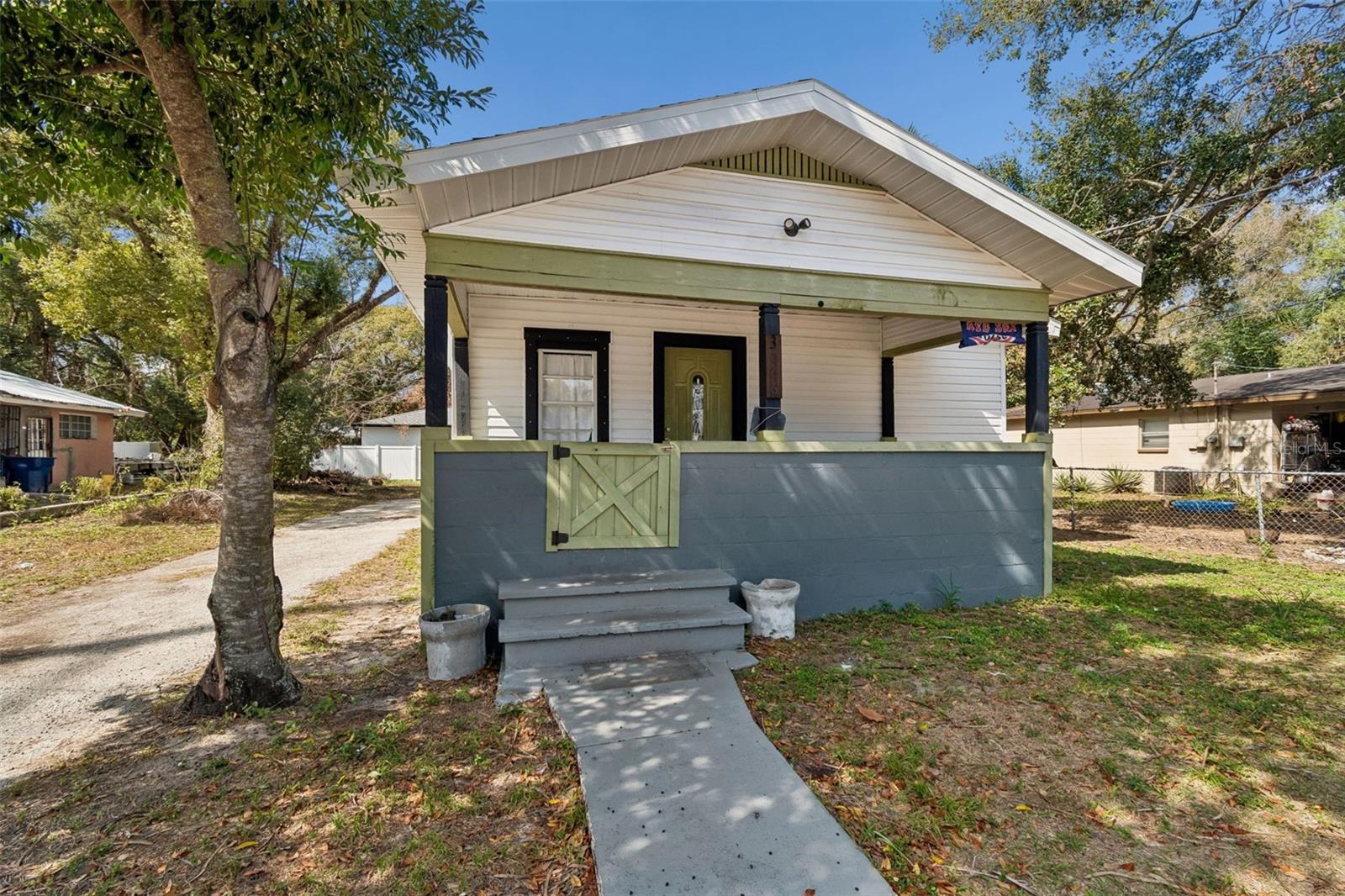 Listing photo id 2 for 3716 35th Street