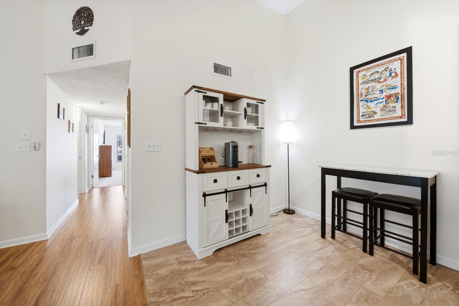 Image 20 of 43 For 3301 Crystal Court E Unit M