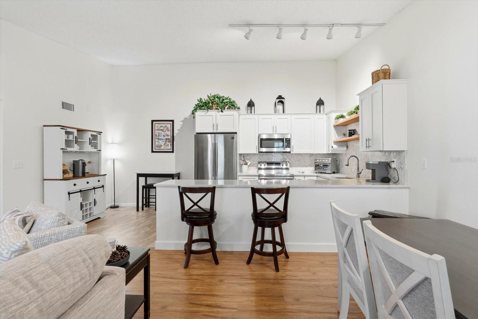 Image 9 of 43 For 3301 Crystal Court E Unit M