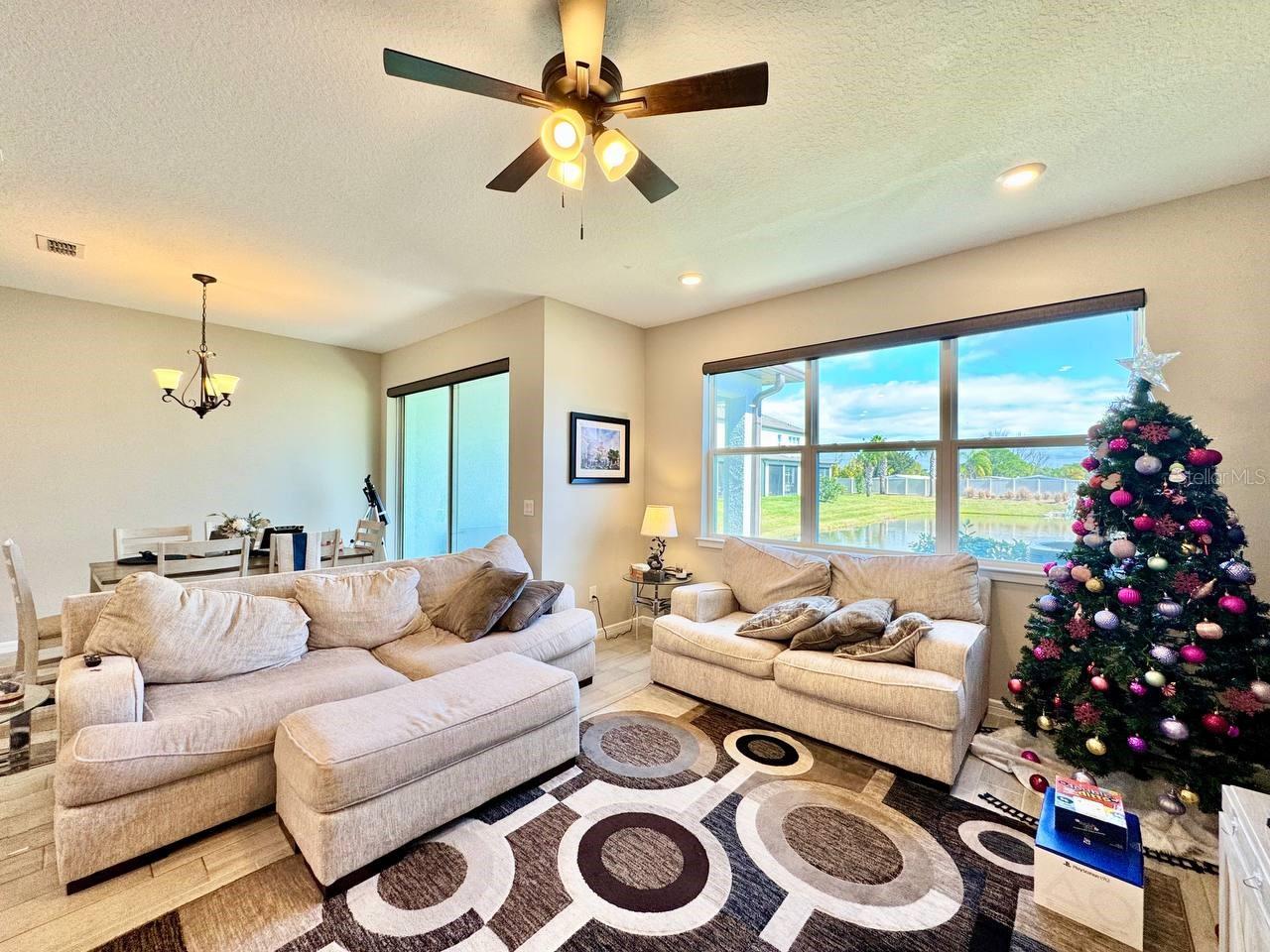 Image 11 of 35 For 11281 Beach Walk Way Ne