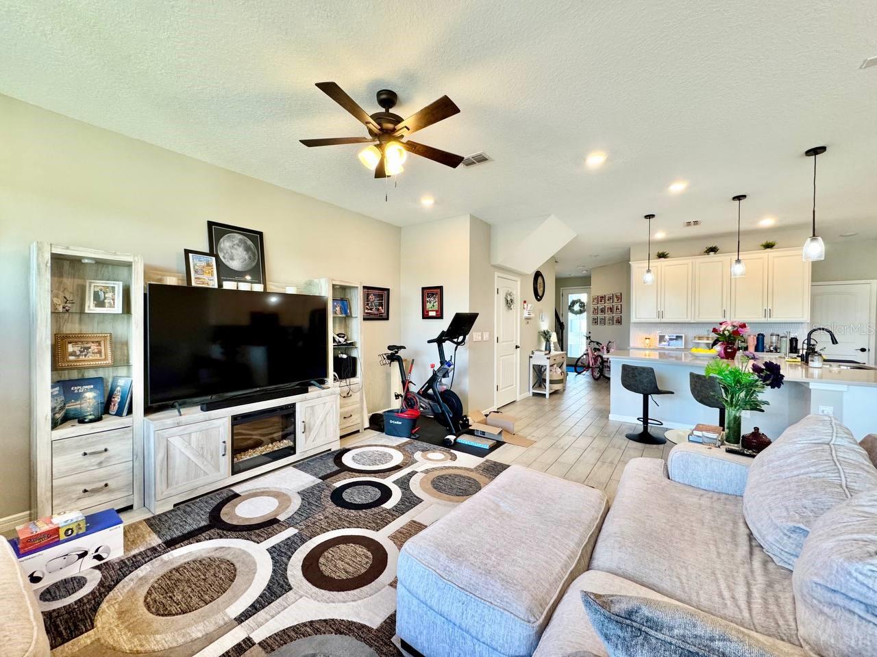 Image 13 of 35 For 11281 Beach Walk Way Ne