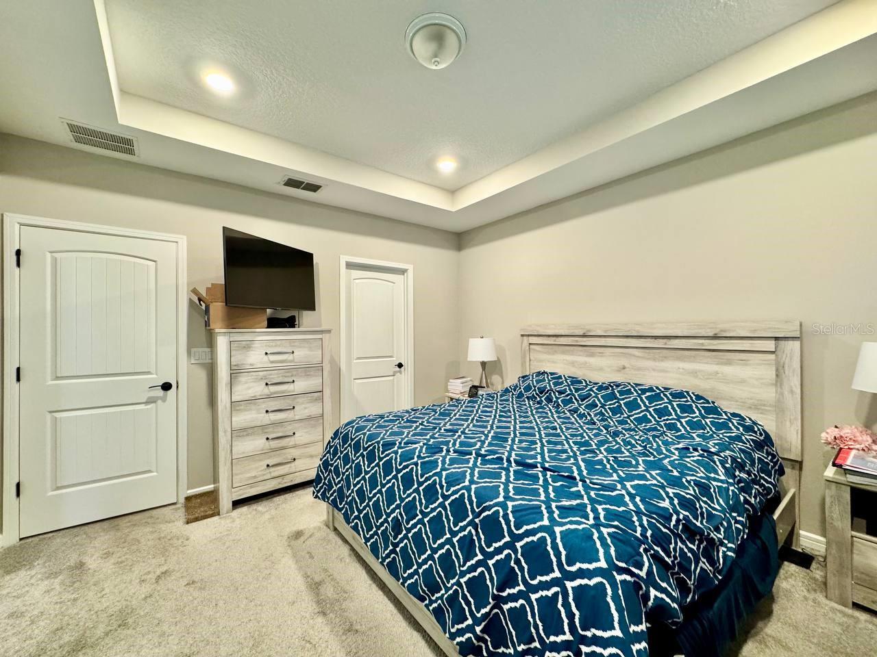 Image 19 of 35 For 11281 Beach Walk Way Ne