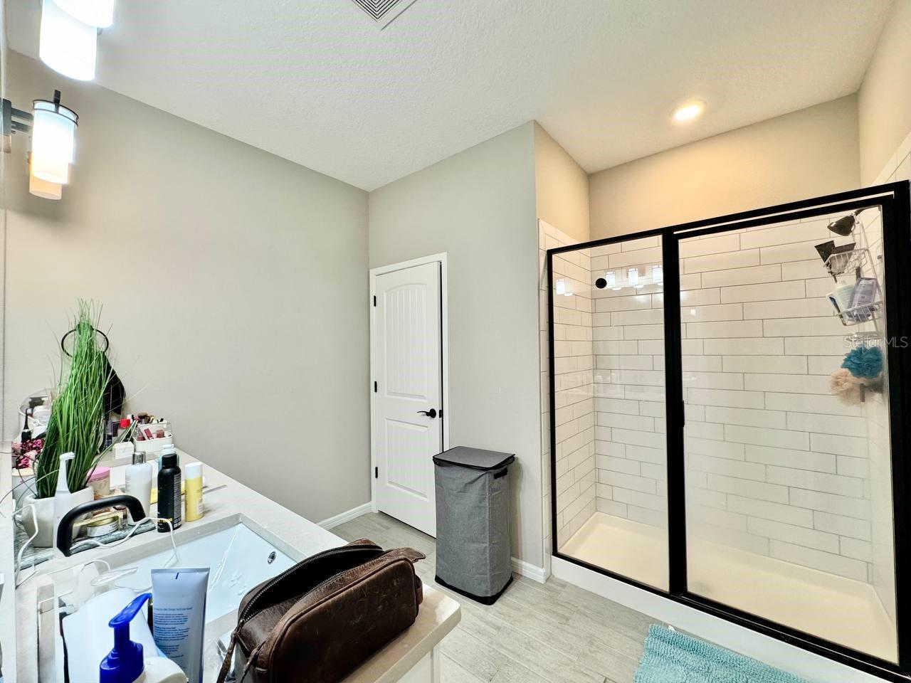 Image 21 of 35 For 11281 Beach Walk Way Ne