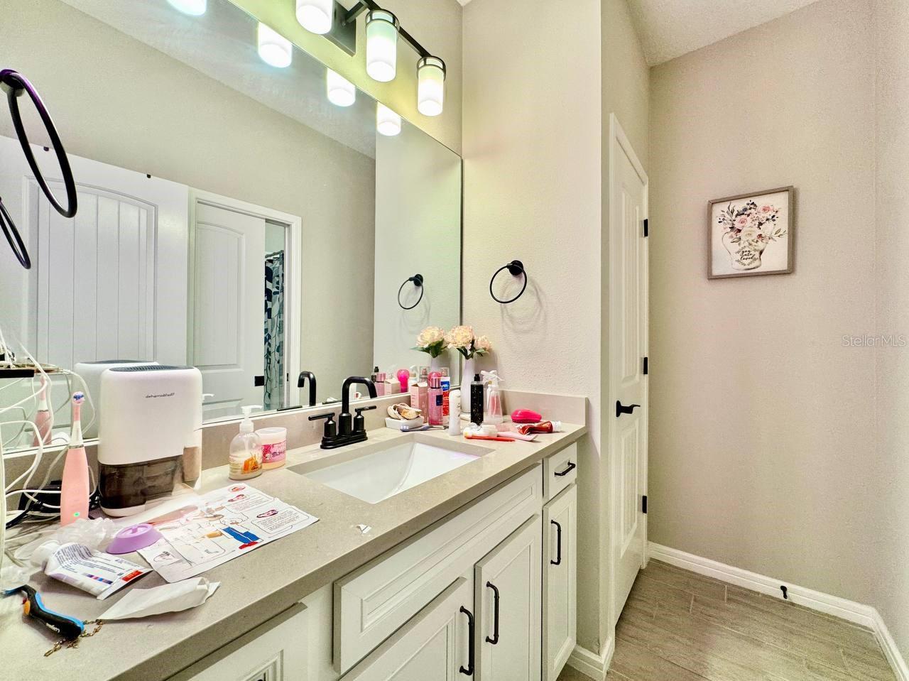 Image 26 of 35 For 11281 Beach Walk Way Ne