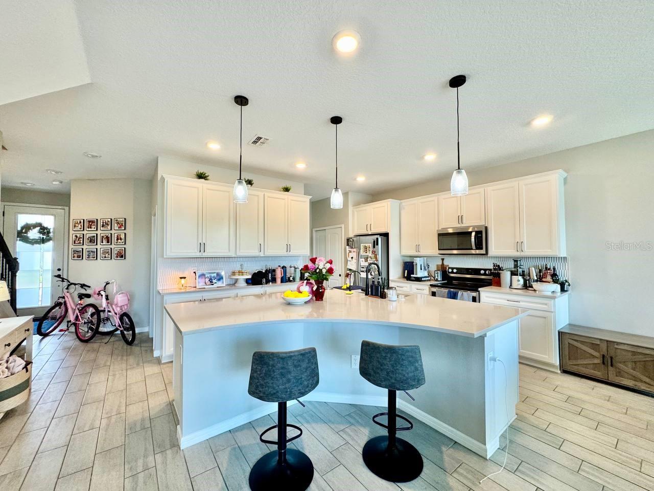 Image 5 of 35 For 11281 Beach Walk Way Ne