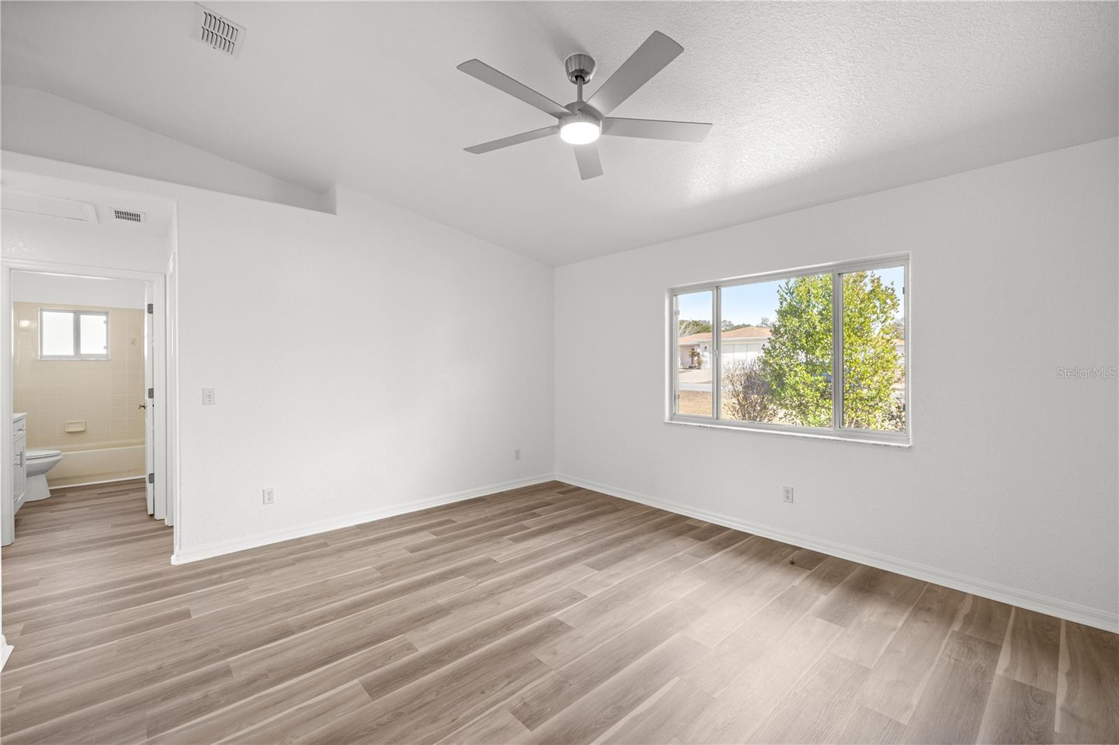 Image 12 of 25 For 9920 63rd Court