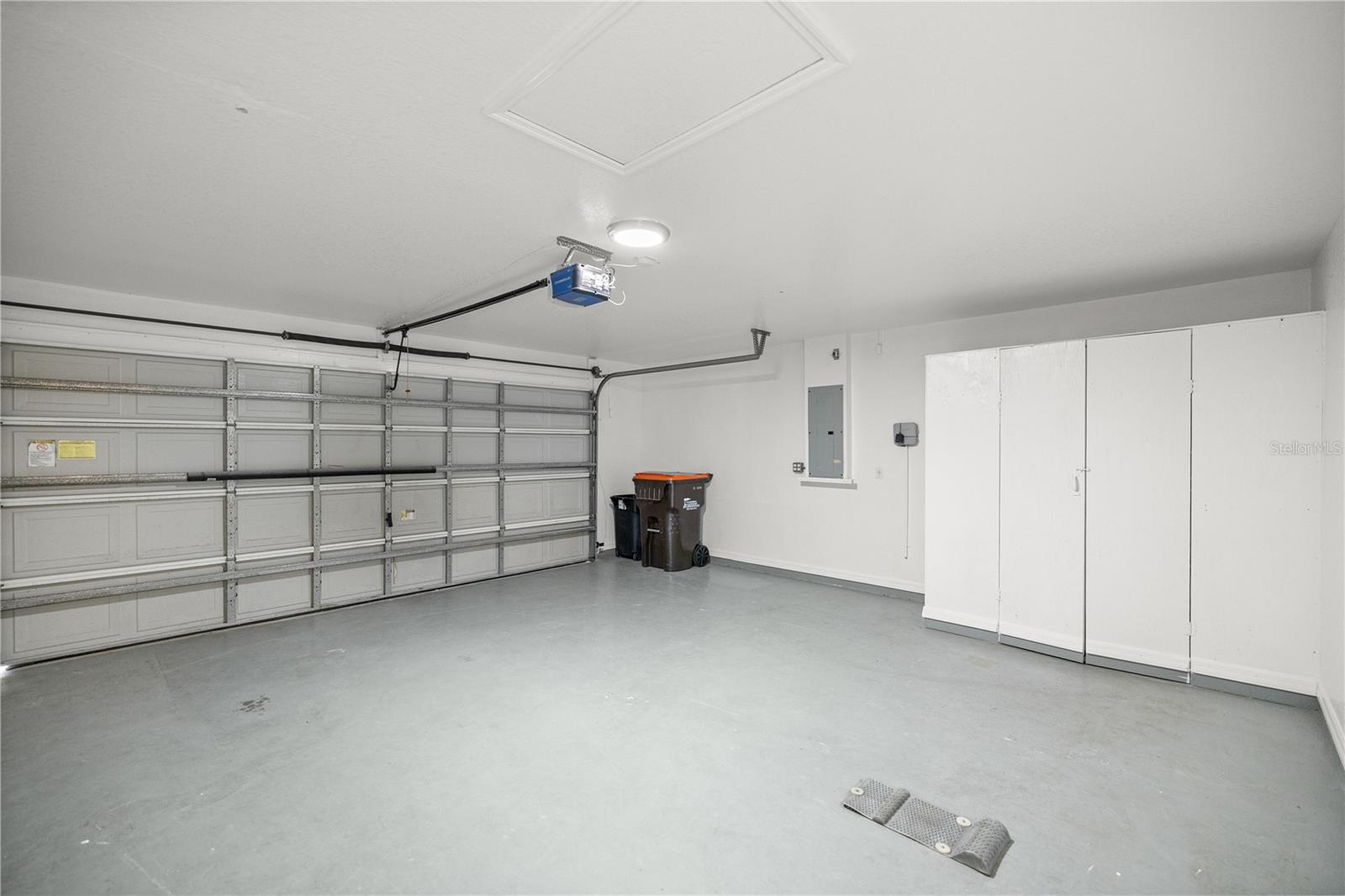 Image 19 of 25 For 9920 63rd Court