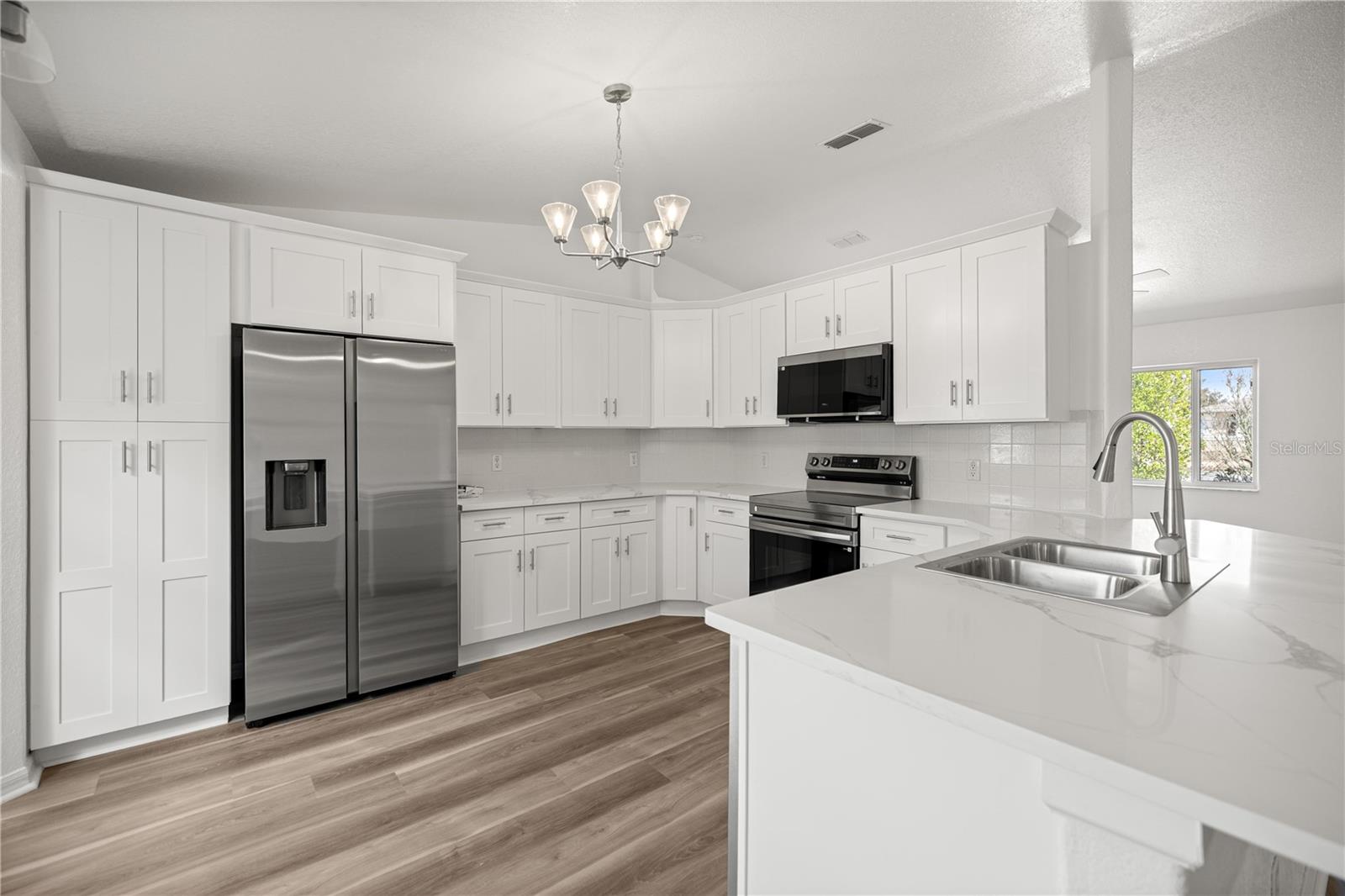 Image 6 of 25 For 9920 63rd Court