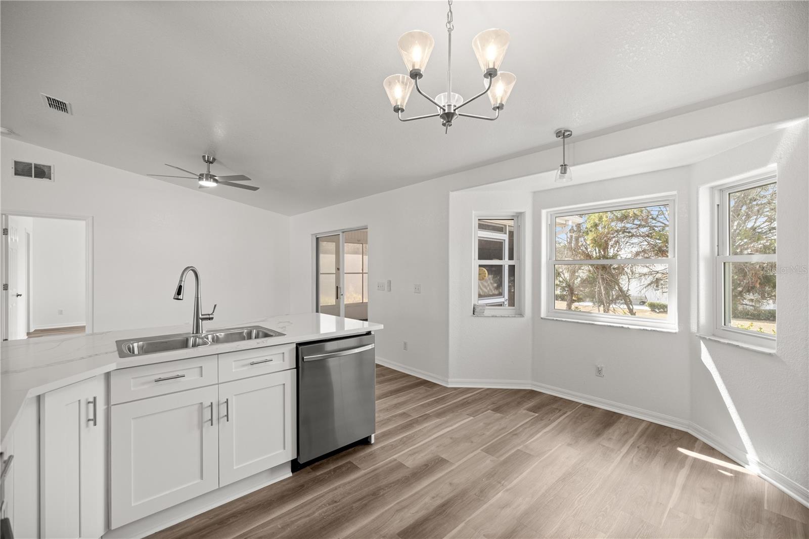 Image 7 of 25 For 9920 63rd Court